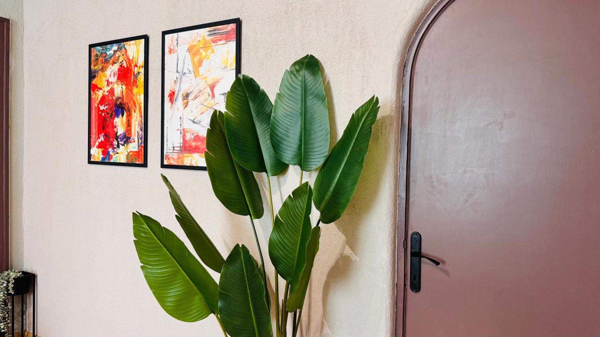 Ideal Home - Spacious & Modern Accommodation Near Unirii Square Bukarest Zimmer foto