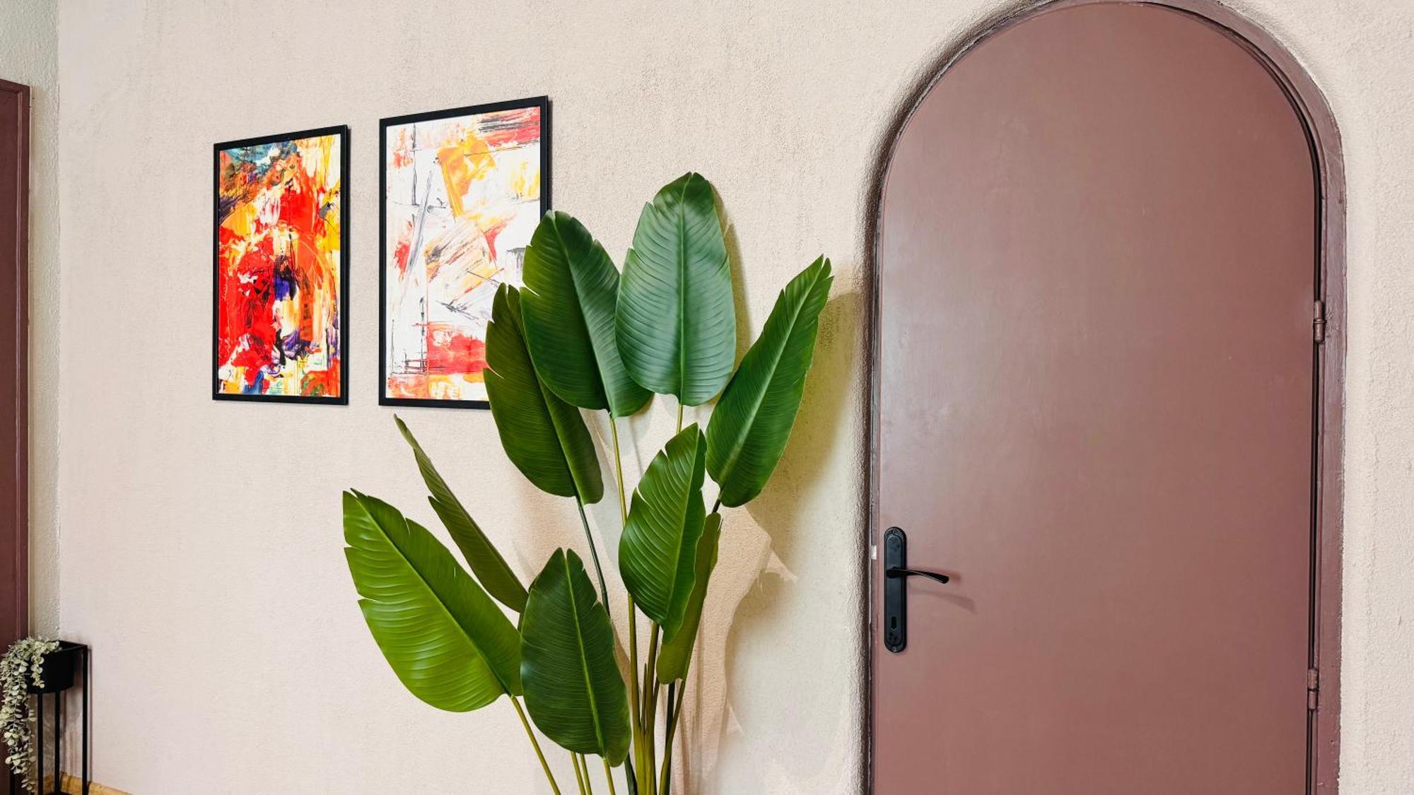 Ideal Home - Spacious & Modern Accommodation Near Unirii Square Bukarest Zimmer foto