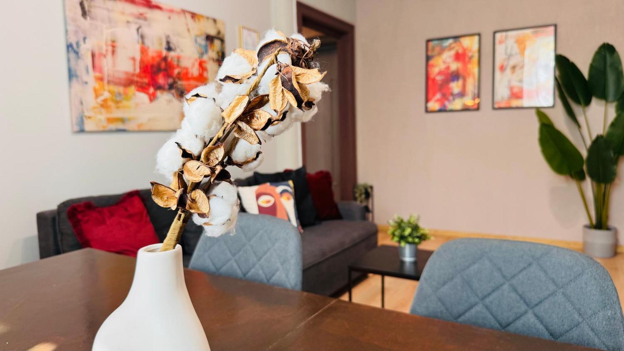 Ideal Home - Spacious & Modern Accommodation Near Unirii Square Bukarest Zimmer foto