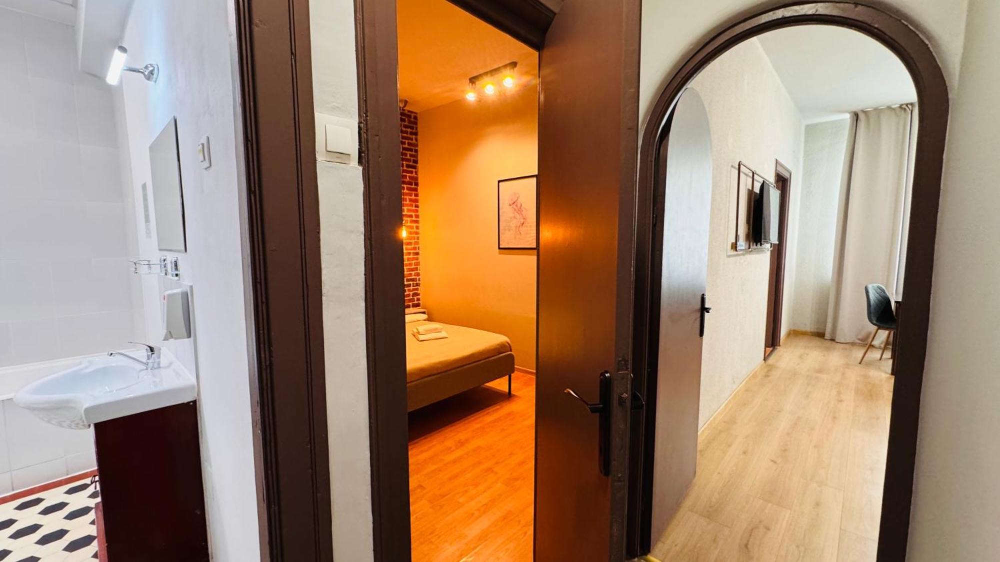 Ideal Home - Spacious & Modern Accommodation Near Unirii Square Bukarest Zimmer foto